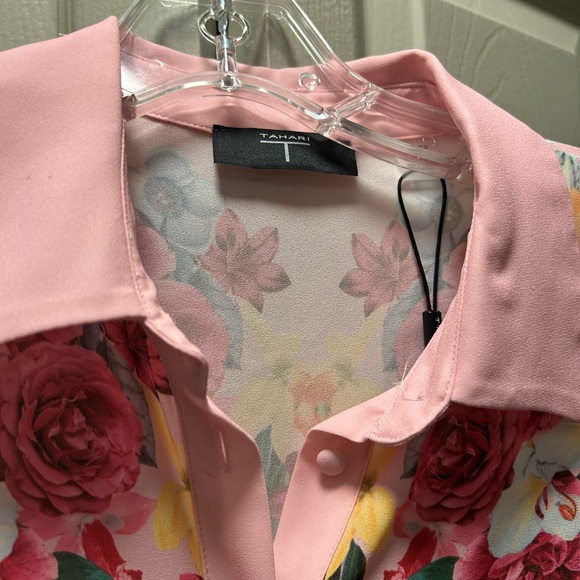 Tahari Pink and Red Floral Top - Picture 2 of 6